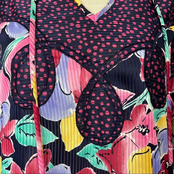 Vintage 80’s pop over multi color grandma blouse - Picture 2 of 7